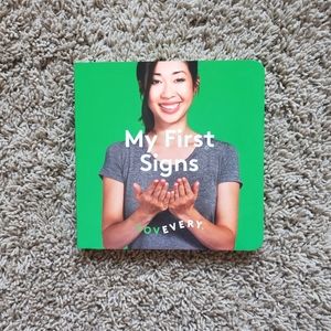 ⭐️3/45- Lovevery book⭐️